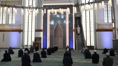 Diyanet'ten flaş 'Cuma namazı' kararı