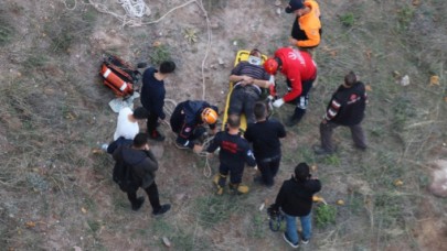 Fotoğraf çektirmek istedi:  Uçurumdan düştü