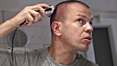 Herkes kendi kendine traş oluyor: Berberler isyanda!