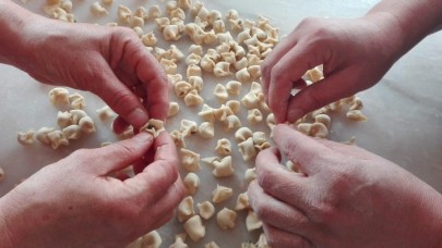 Hollanda'da mantı açmak için buluşan Türk kadınlara ceza yağdı