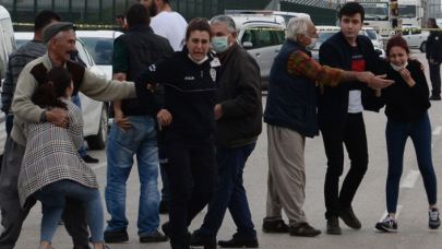 İhbar üzerine kaza yerine giden polis,  ölenleri görünce sinir krizi geçirdi!
