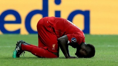 Liverpoollu Mane bunu da yaptı: Koronavirüs hastanesi