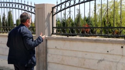 Mezarlık ziyareti yasaklandı