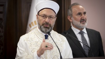 Ramazan'da camiler açılacak mı? Ali Erbaş'tan teravih namazı açıklaması