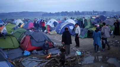 Sığınmacıların koronavirüs test sonucu pozitif çıktı: Kamp karantinaya alındı