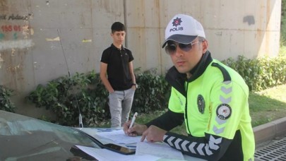 Sokağa çıkma yasağına uymayan genç 'Ceza yemek için çıktım'