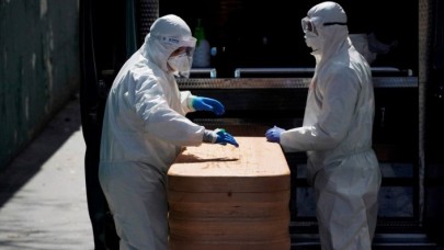 Üretim yüzde 25 artırıldı: Tabut siparişlerine yetişilemiyor