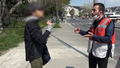 Tek başına yürüyene ceza,  pazardaki binlerce insana ceza yok. Neden?