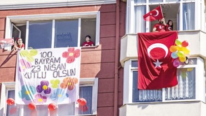 Türkiye kırmızı beyaz: 23 Nisan coşkusu