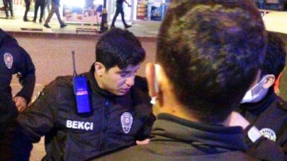 Suriye uyruklu şahıs,  kendisine kimlik soran bekçiye biber gazı sıktı!