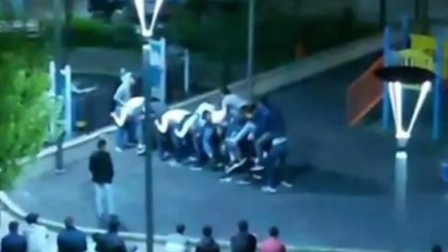 Yasak günü parkta uzun eşek oynayan gençlere rekor ceza