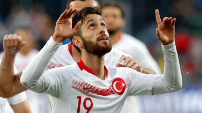 Milli futbolcu Yunus Mallı karantinada