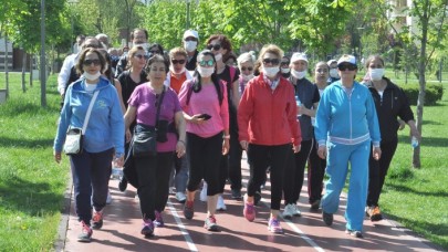 65 yaş üstüne sokak yasağında flaş gelişme: Pazartesi olabilir