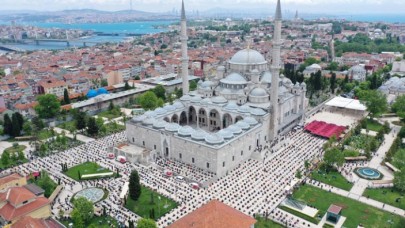 74 gün sonra ilk cuma namazı 