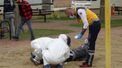 Bebeğini kaçırıp boğazına bıçak dayadı: 'Peşimi bırakın,  bebeği bana doğrattırmayın'