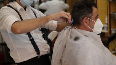 Bugün hizmete başlayan berberlerden tıraş fiyatlarına büyük zam!