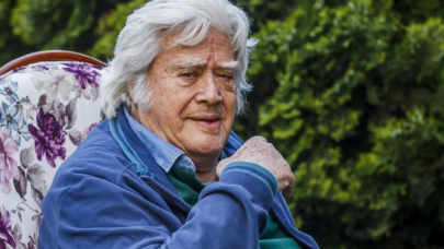 Cüneyt Arkın,  hakkında çıkan paylaşımlara isyan etti!