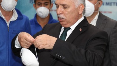 Cürete bak: Valiyi bile alet ettiler!