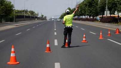 İçişleri'nden yeni genelge: 18 yaş altı seyahat edebilecek