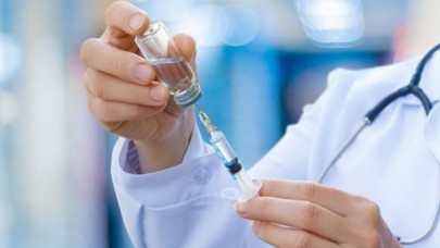 İngiltere'den flaş açıklama: Koronavirüs aşısı hiçbir zaman bulunamayabilir!