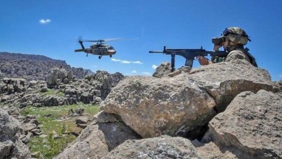 Kars'ta teröristlerle sıcak çatışma: 1 askerimiz şehit,  3 terörist öldürüldü