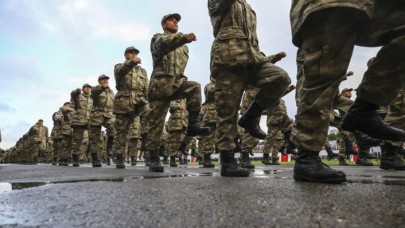 Milli Savunma Bakanı Hulisi Akar'dan terhis açıklaması