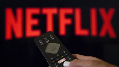 Netflix,  RTÜK'ün talebini kabul etti: O dizinin bir bölümünü yayınlamama kararı aldı!