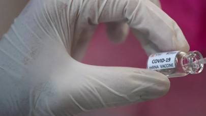 Rusya'da burundan damlatılabilecek Kovid-19 aşısı geliştirildi