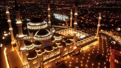 Sema kapılarının açıldığı Kadir Gecesi bugün idrak edilecek