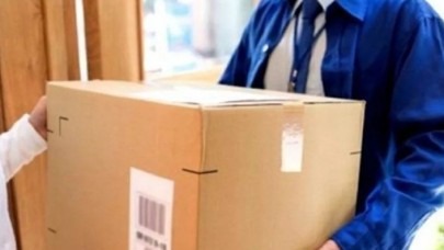 Pes dedirten görüntü: Sokağa çıkma yasağından muaf tutulan kargo aracıyla misafirliğe gittiler!