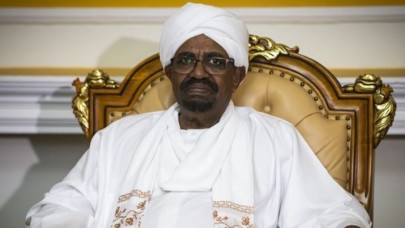 Sudan'ın devrik lideri El Beşir'in 4 milyar doları çıktı