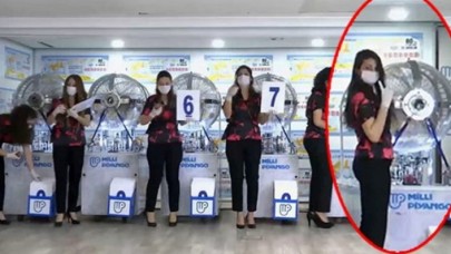 Süper Piyango çekilişinde top skandalı: Topu görevli seçti