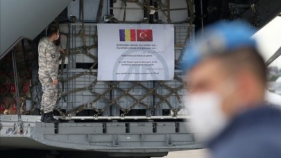 Türkiye'den bir ülkeye daha tıbbi yardım malzemesi