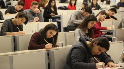 Üniversitede bu bölümleri seçen öğrencilere 2104 TL burs verilecek!