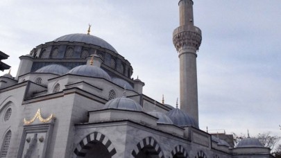 3 ay sonra ilk cuma namazını rezervasyon yaparak kıldılar