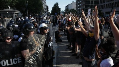 ABD Adalet Bakanı: Olaylar dış mihrakların işi!