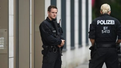 Almanya'da Müslümanlara saldırı hazırlığındaki şahıs yakalandı