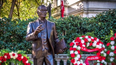 Atatürk'ün Washington'da bulunan heykeline alçakça saldırı gerçekleştirildi!