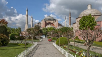 'Ayasofya ibadete açılsın mı?' anketi yapıldı: 'Evet' ile 'Hayır' arasında uçurum var!