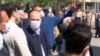 Bakan Soylu,  Bingöl'de meydana gelen depreme işte böyle yakalandı!