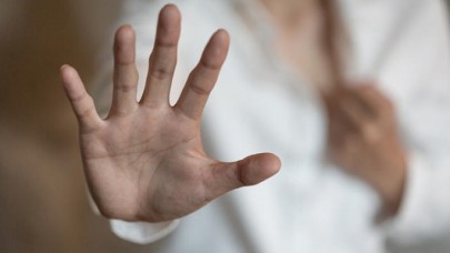 Başhekim,  kadın doktoru bayıltarak tecavüz etti!