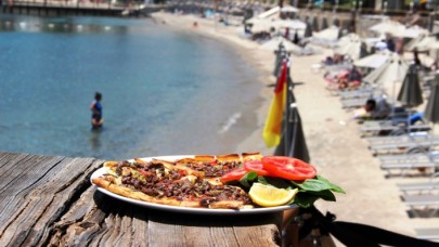 Bodrum Belediye Başkanı'ndan 370 liralık döner yorumu: "Turistin cebindeki parayı sonuna kadar almakla mesulüz"