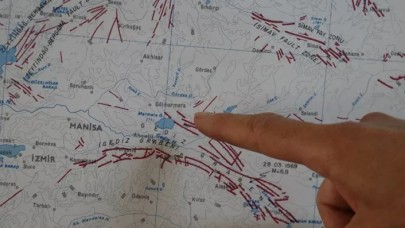 Bülent Özmen'den korkutan deprem açıklaması: 'Saatli bomba gibi patlayacağı zamanı bekliyor'