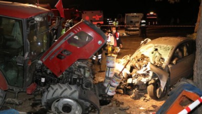 Denizli'de korkunç kaza: Hurdaya dönen otomobildeki İmdat Aday ve Şükrü Geçili hayatını kaybetti!