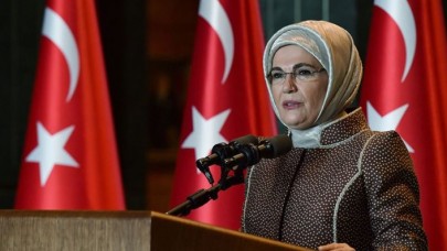 Emine Erdoğan,  Türk Kızılayı'nın 152. kuruluş yıl dönümünü kutladı