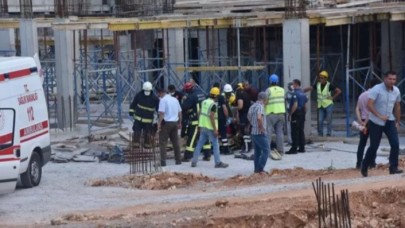 İnşaattan düşen kalıp ustası Hüseyin Kalaycı'ya demir ok gibi saplandı