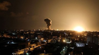 İsrail,  Gazze'ye saldırdı