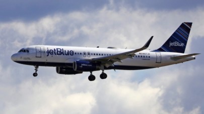 Jetblue,  isteyerek işten çıkanları 9 yıl bedava uçuracak
