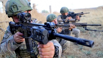 Kırmızı bültenle aranan terörist Sabri Dal emniyet ve MİT operasyonuyla yakalandı