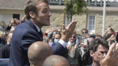 Macron'a ağır darbe: Neye uğradığını şaşırdı!